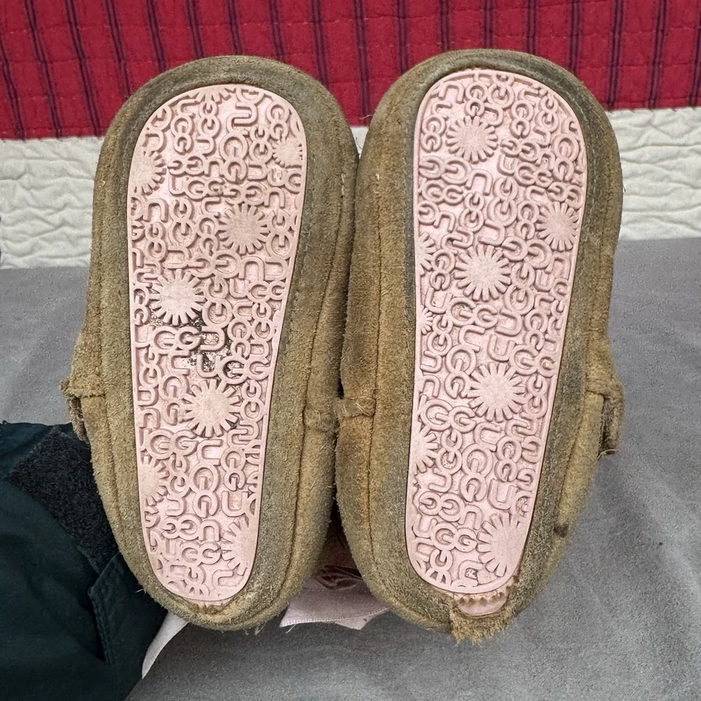 Size 4/5c - UGG Jesse Bow Children S Fuzzy Comfortable Brown‎ Boot 1018452I